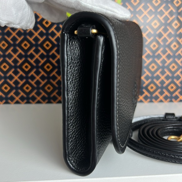 NWT Tory Burch Thea Flap Crossbody - Picture 17 of 17